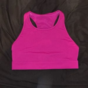 XL Sports Bra With Pockets!